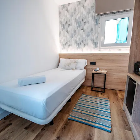 Sweet Lloret يوريت دي مار